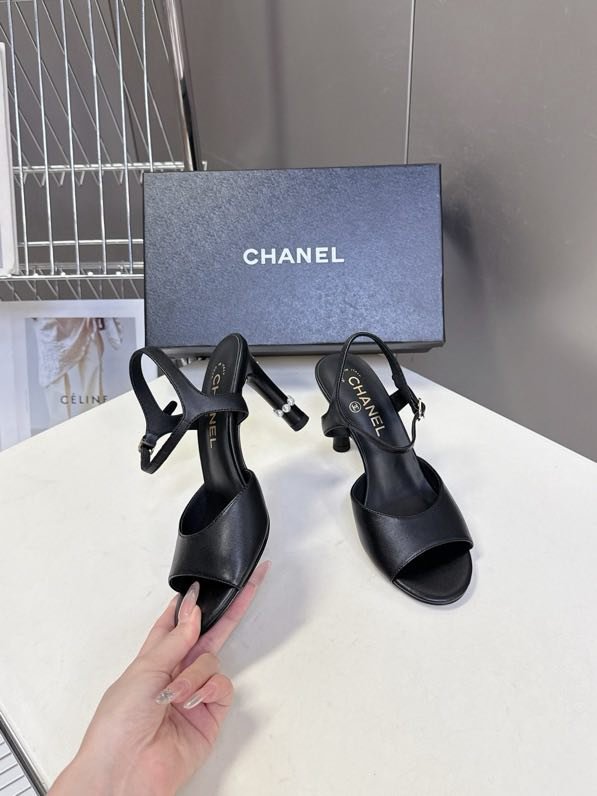 Босоножки фото 2