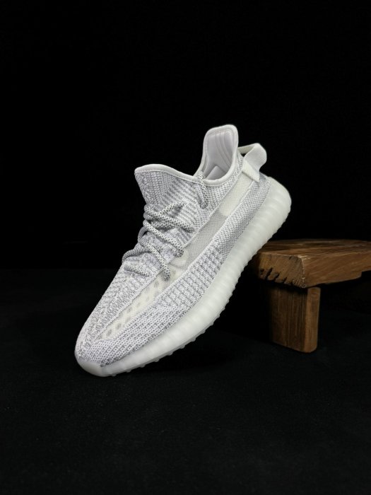 Кросівки Yeezy 350V2 фото 2