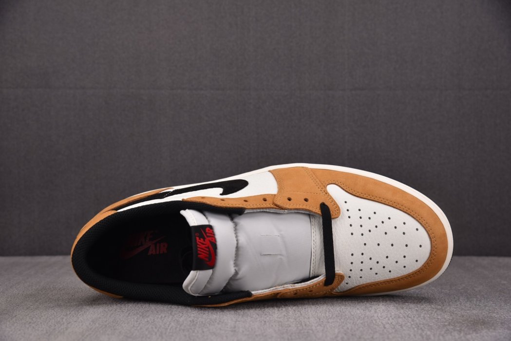 Кроссовки Air Jordan 1 Low фото 3