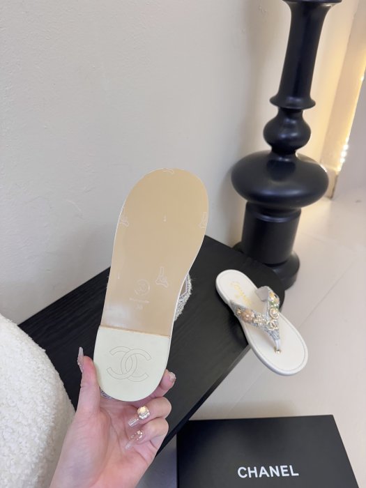 Шлепанцы фото 9