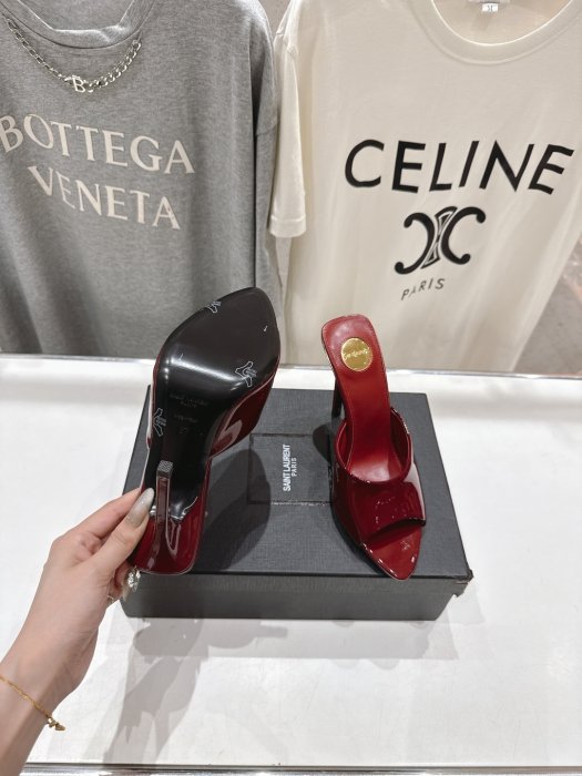 Босоножки фото 9