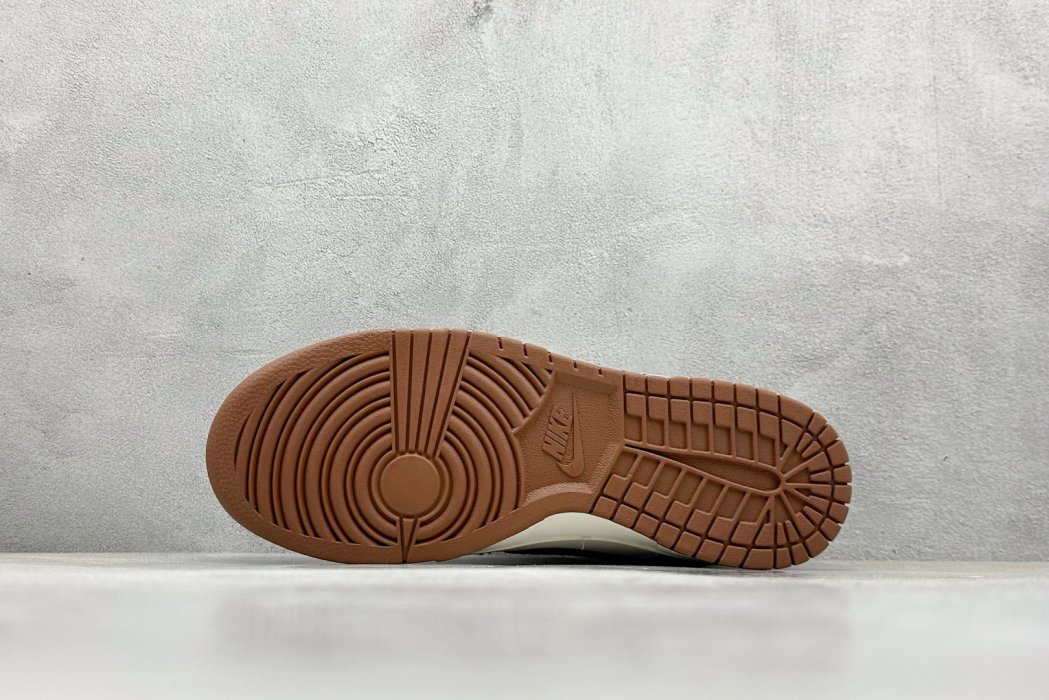 Кроссовки NIKE SB Dunk Low x Fragment Design фото 4