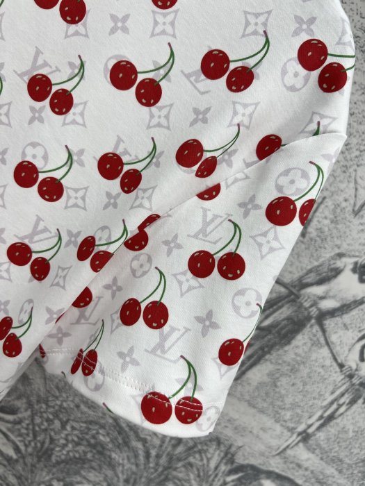 Футболка женская фото 5