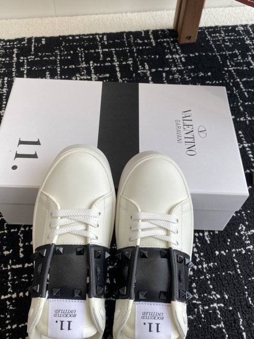 Кросівки жіночі фото 4