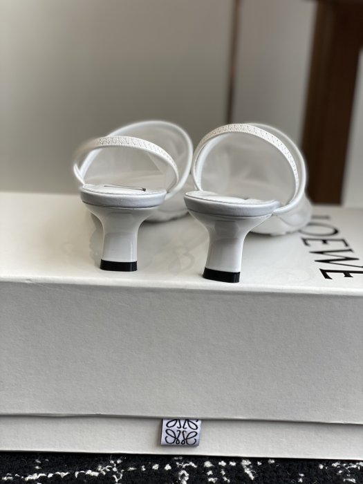 Босоножки фото 8