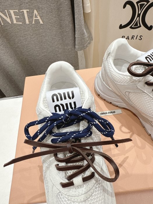 Кроссовки фото 6