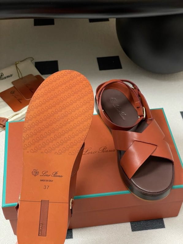 Сандалии  кожаные женские фото 3