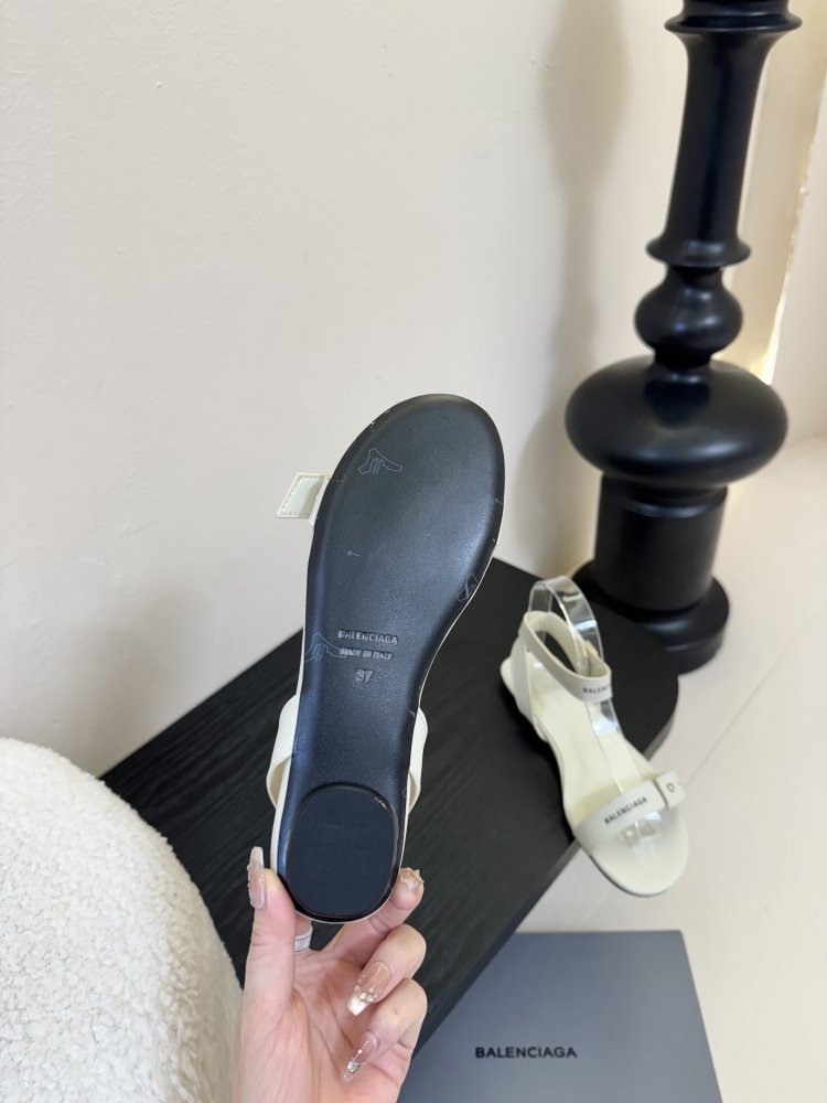 Босоножки фото 9