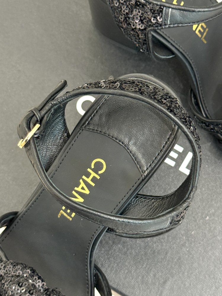 Босоножки фото 8