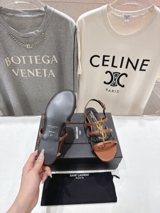 Босоножки фото 9