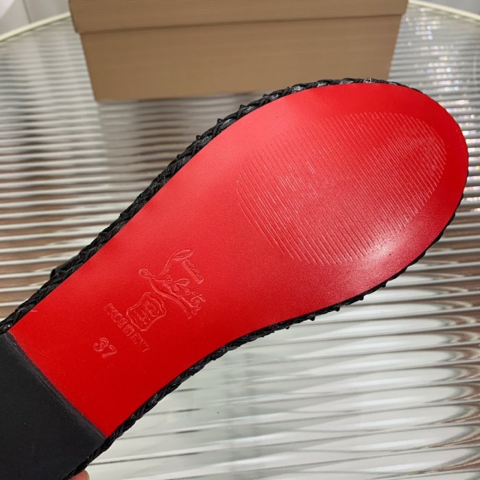 Босоножки фото 8