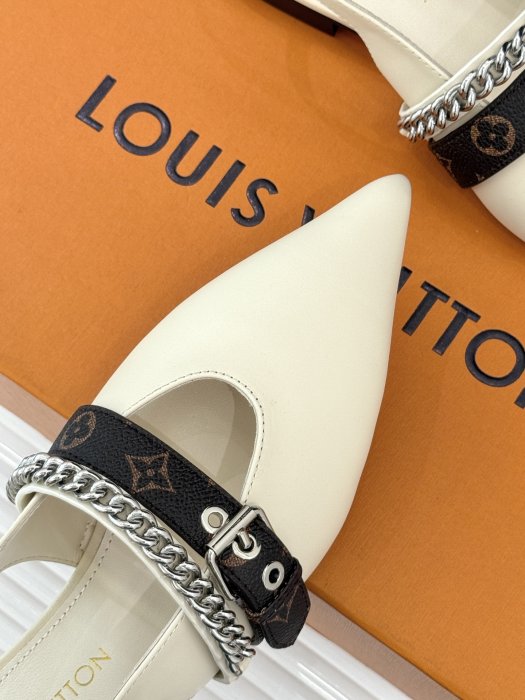 Босоножки фото 7