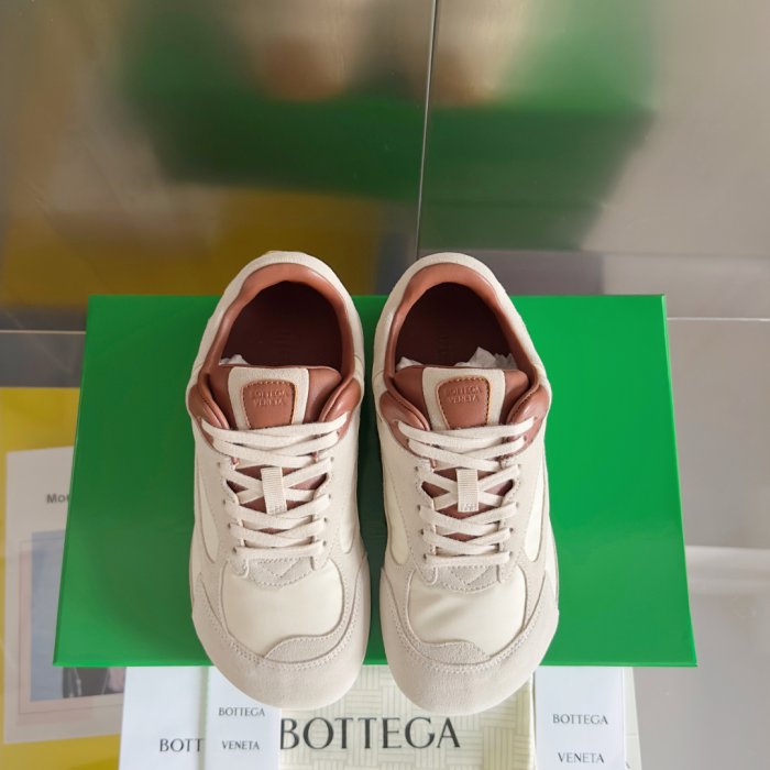 Кросівки фото 7