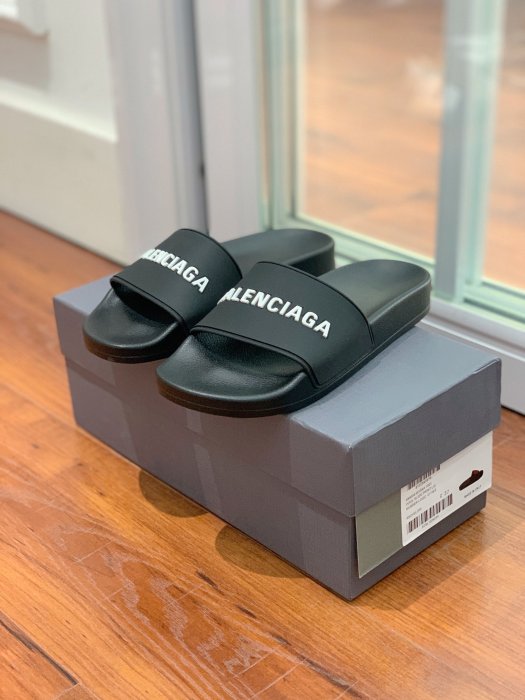 Шлепанцы фото 5