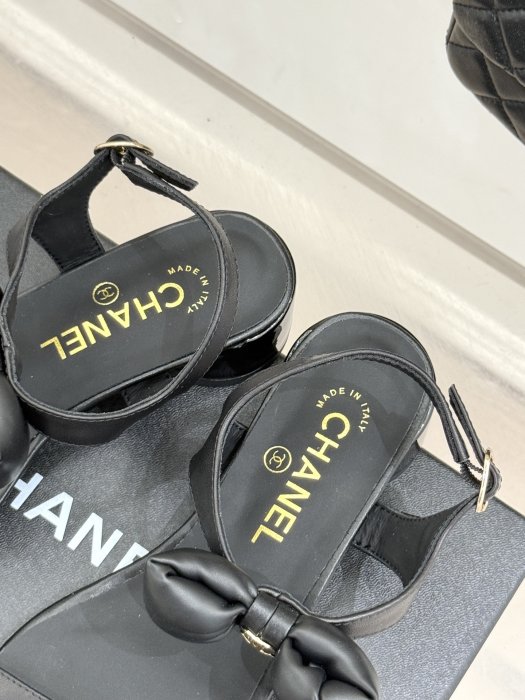 Босоножки фото 8