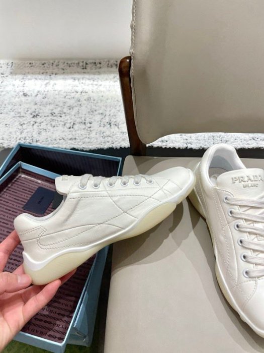 Кроссовки фото 7