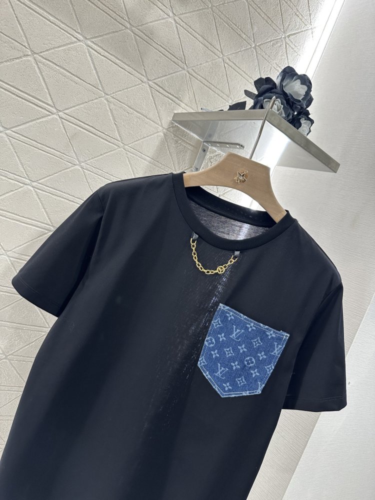 T-shirt women's фото 3