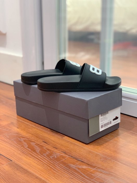 Шлепанцы фото 7