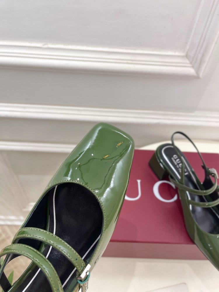 Босоножки фото 7