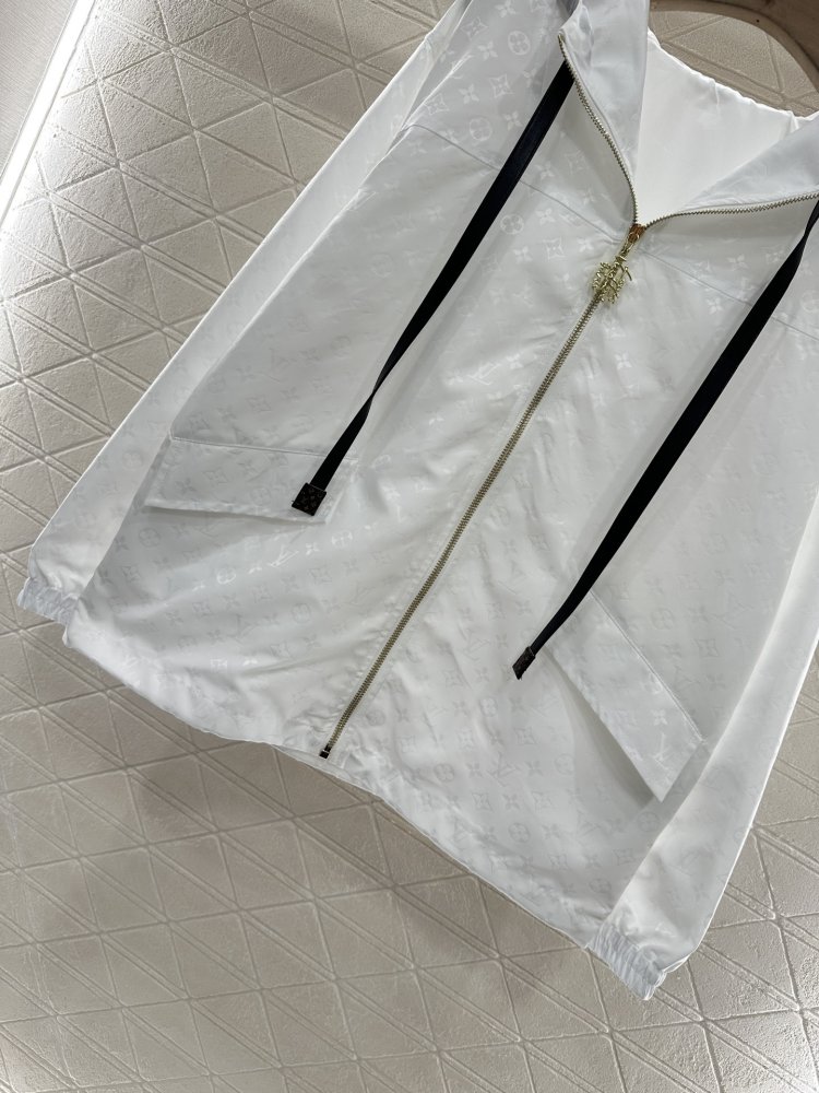 Jacket women's фото 5