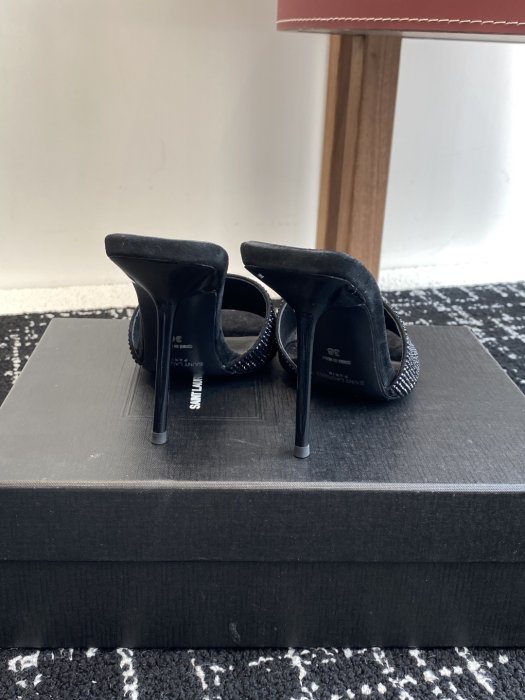 Босоножки фото 8