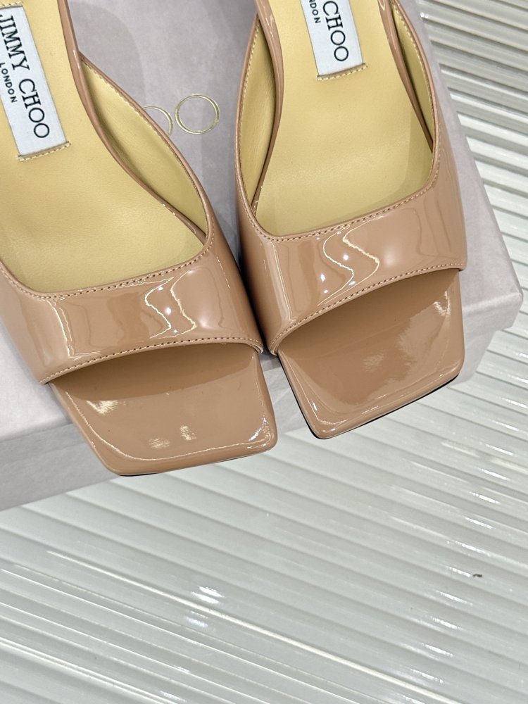 Босоножки фото 7