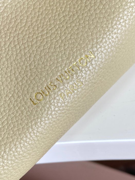 Сумка женская Low Key Hobo 47 см фото 6