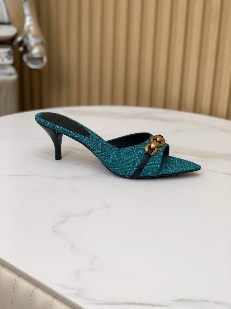 Босоножки фото 4