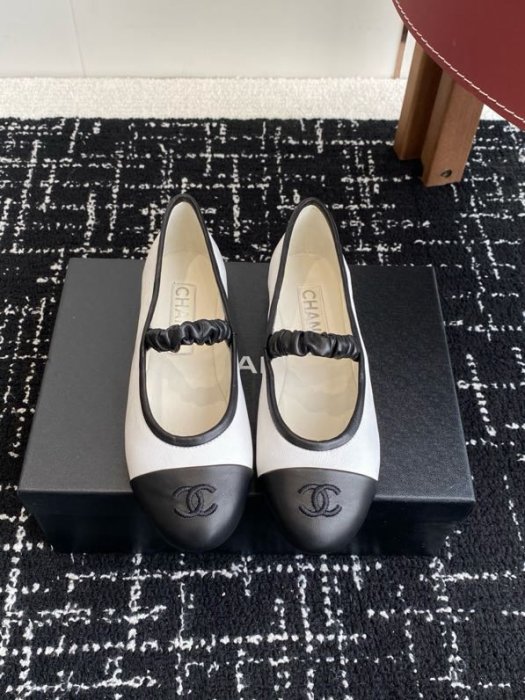 Ballet shoes