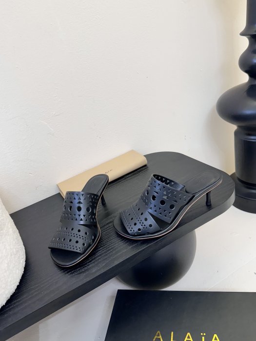 Босоножки фото 3