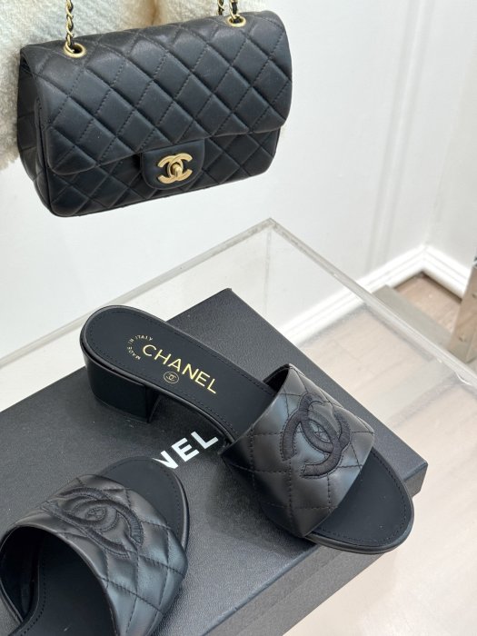 Босоножки фото 5