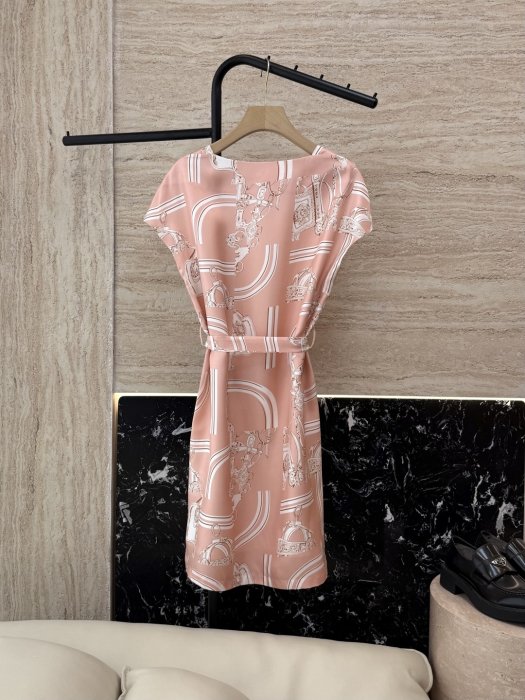 Плаття, Сукня фото 2