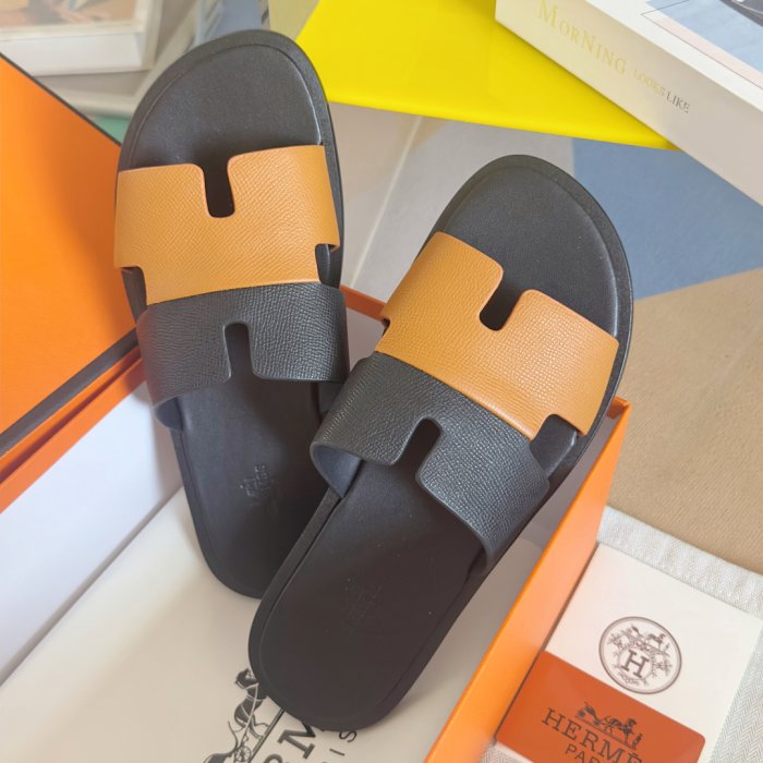 Шлепанцы женские фото 6