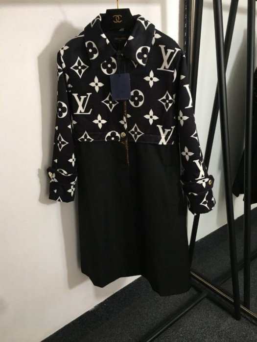 Coat women's