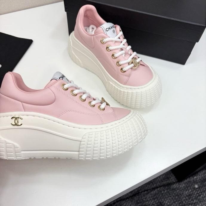 Кроссовки женские фото 4