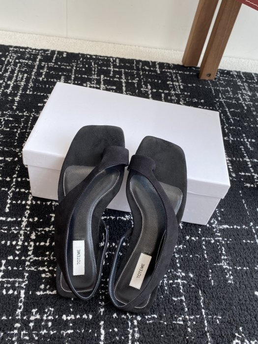 Босоножки фото 4