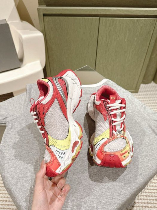 Sneakers Balenciaga 3XL Runner фото 5