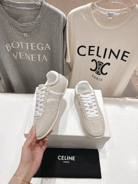 Кроссовки фото 3