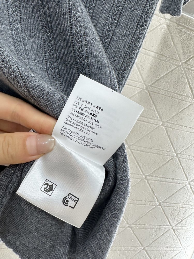 Футболка жіноча фото 9