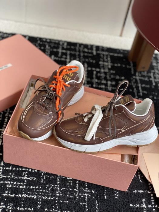 Кроссовки фото 3