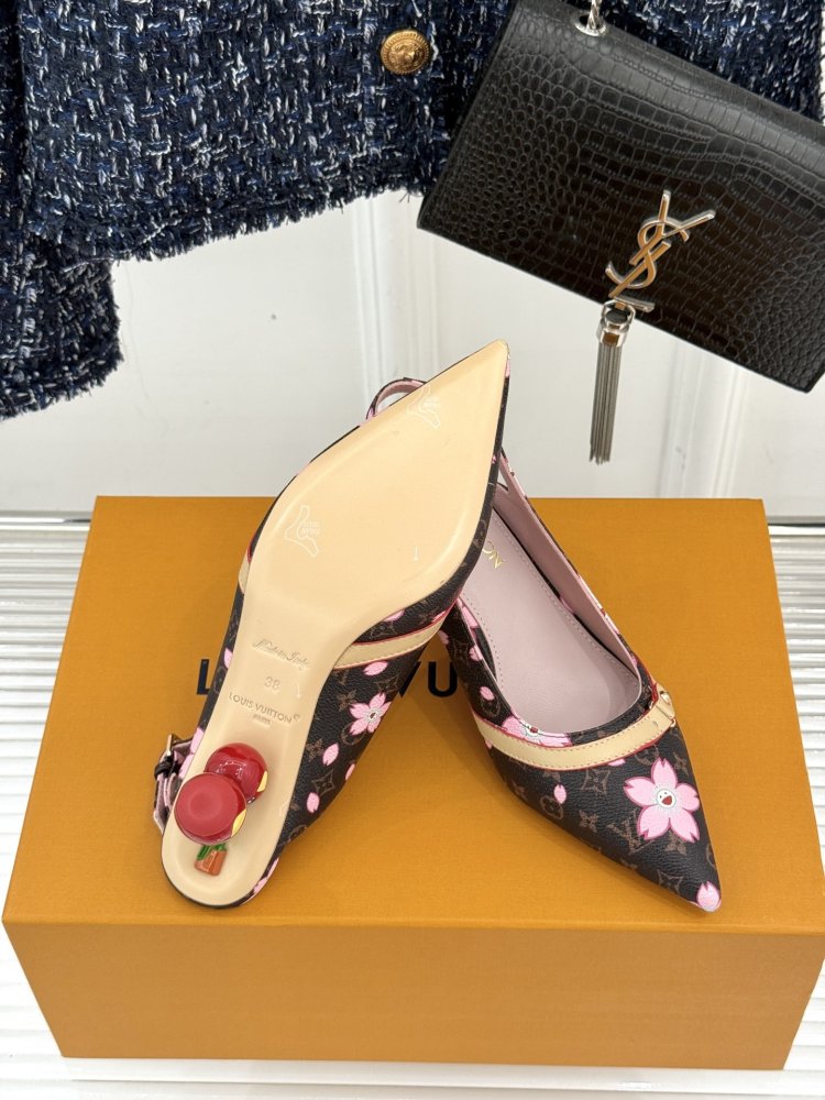 Босоножки фото 9