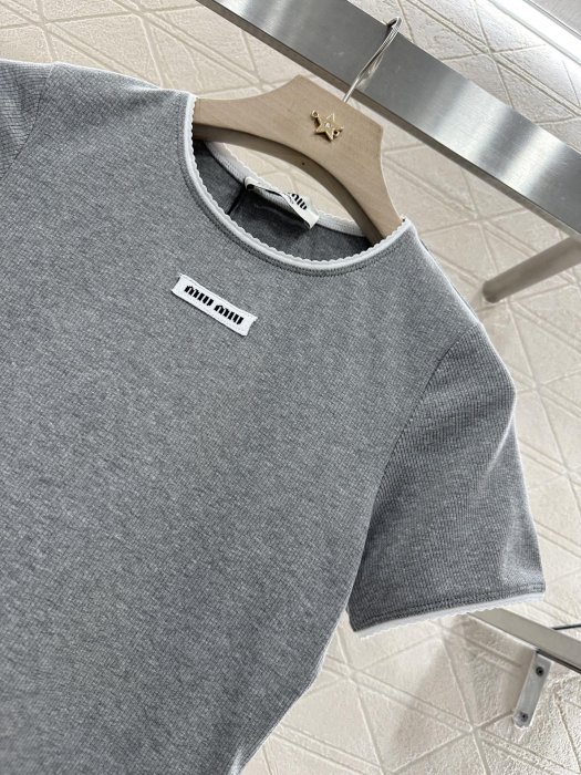 T-shirt women's фото 7