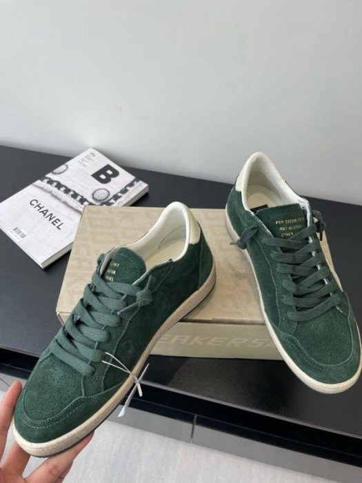 Кроссовки женские фото 5