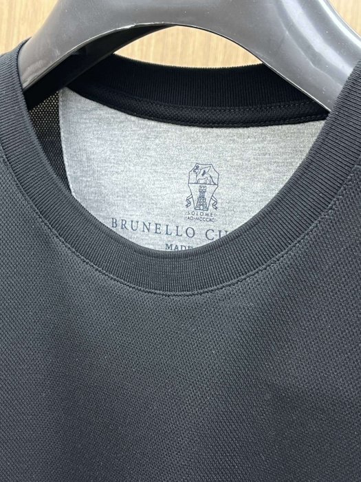 T-shirt men's фото 3