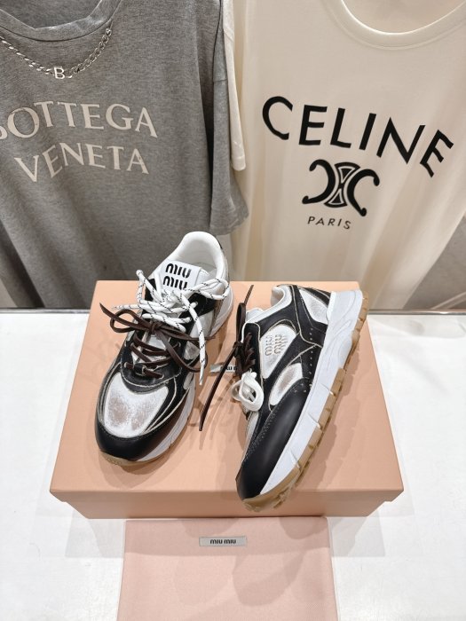 Кроссовки фото 2