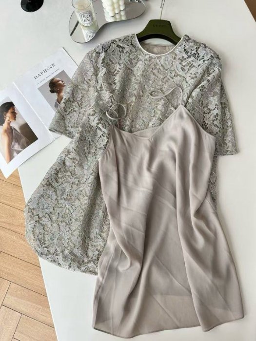 Плаття, Сукня