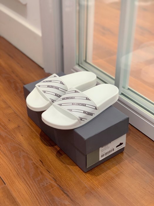 Шлепанцы фото 5