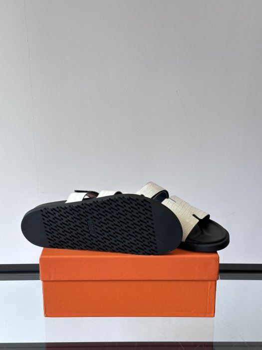 Шльопанці чоловічі фото 9