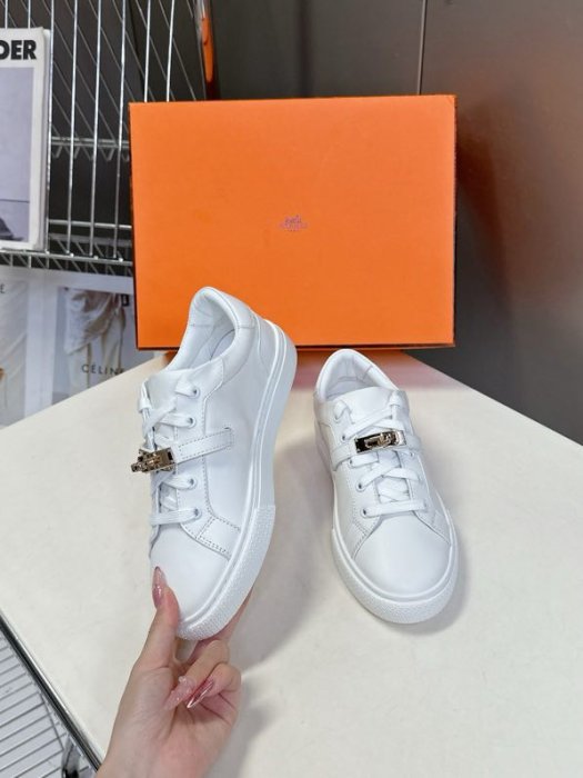 Кроссовки фото 3