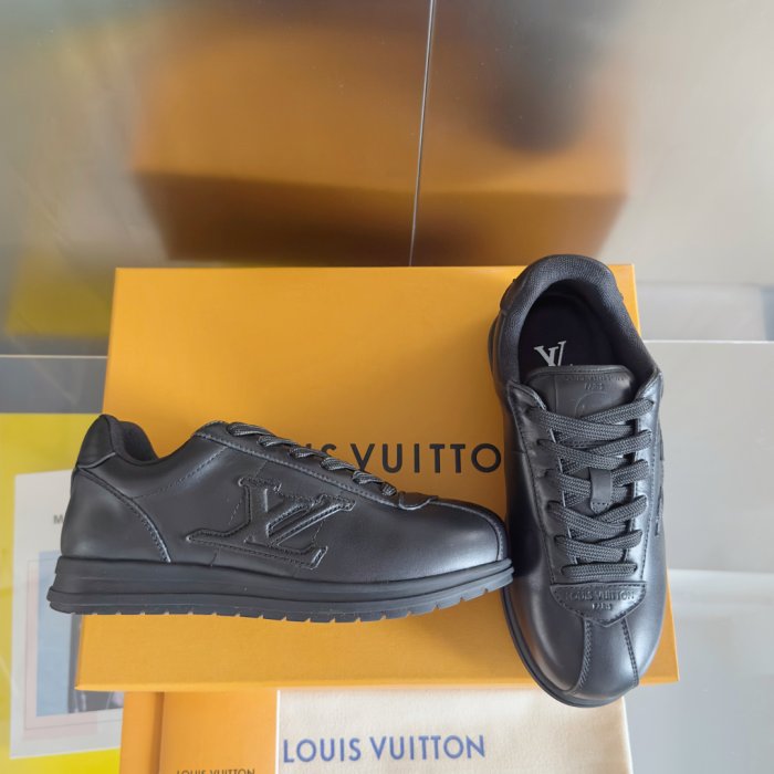 Sneakers фото 2